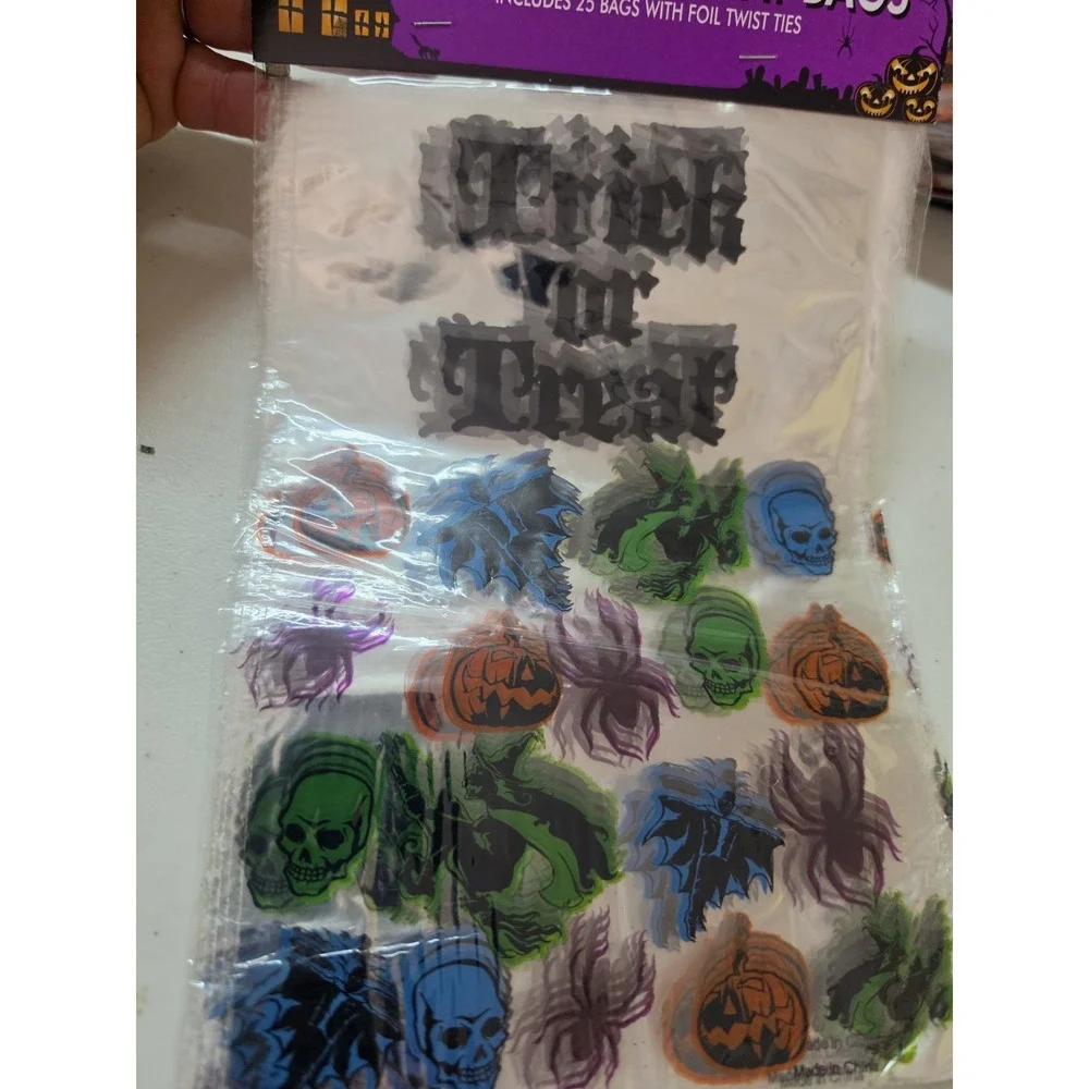 150 Vintage  Halloween Plastic Trick or Treat Bag Collection NOS 9x6